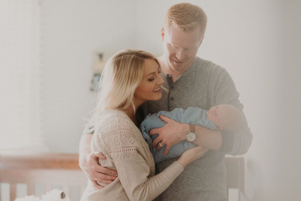lifestyle in home newborn photography in indianapolis_4279